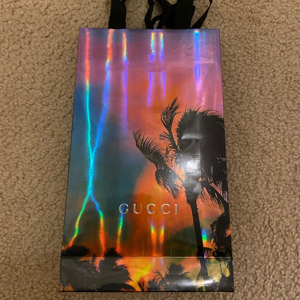 Gucci shopping bag